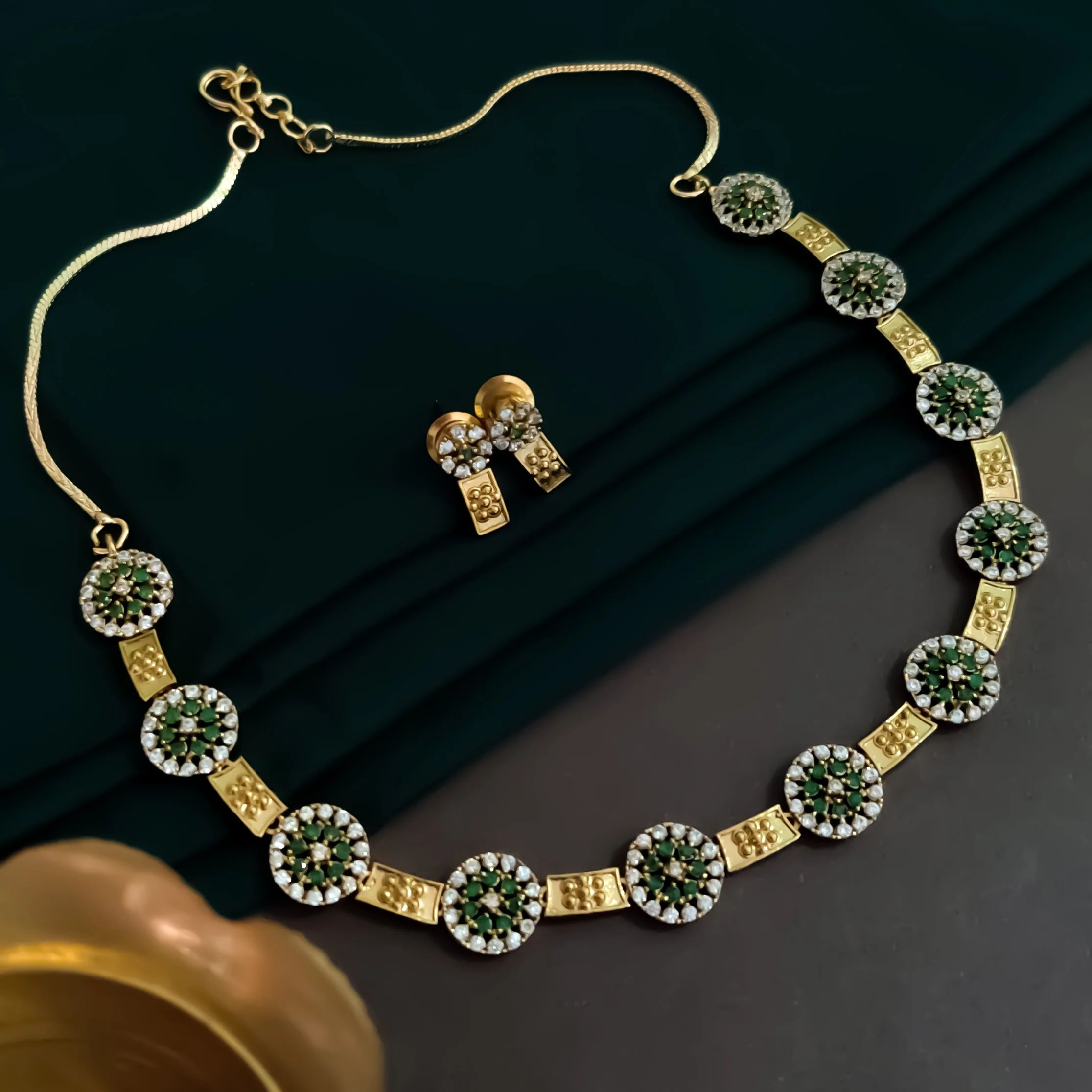 Vaidehi Minimal AD Necklace Set - Green - Image 2