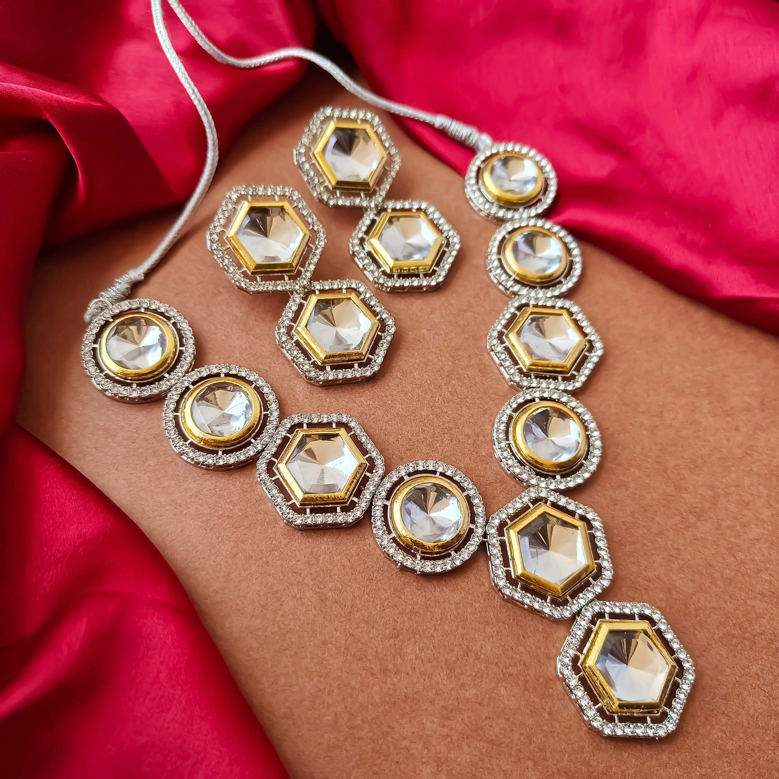 Anisa Polki Look Alike Necklace Set with Earrings - Image 4