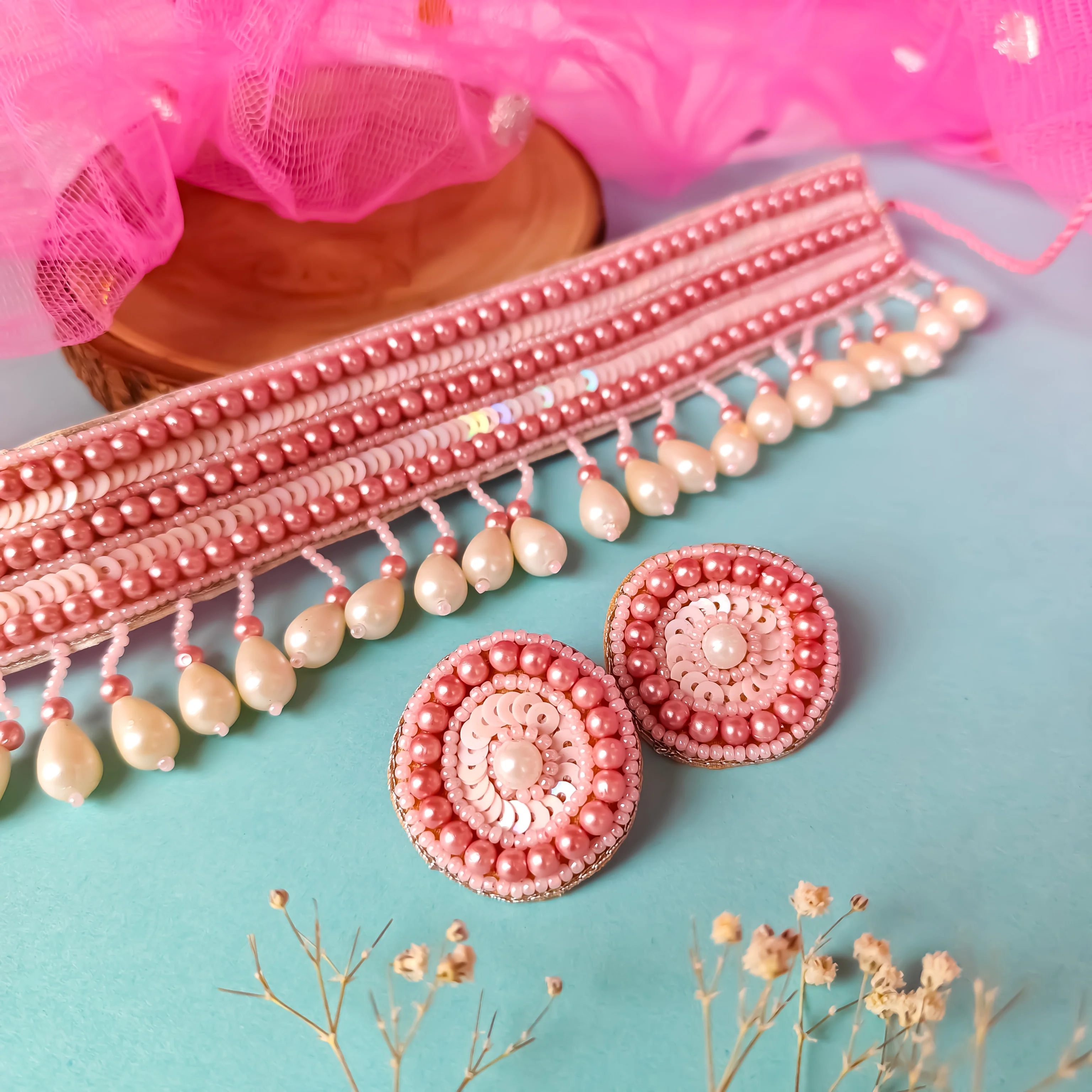 Gracia Hand Embroidered Necklace Set - Pink - Image 5