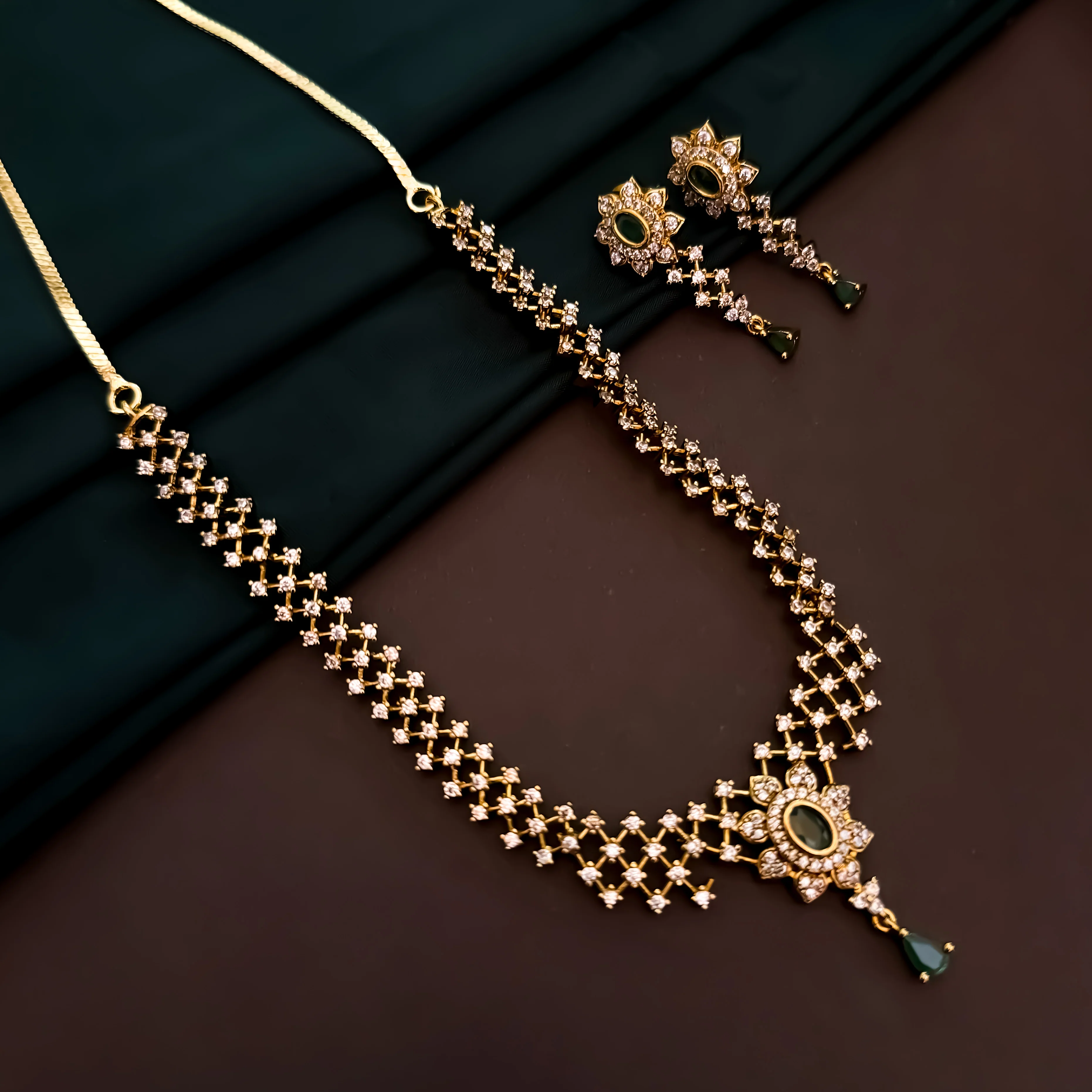 Diyana Cluster AD Neckalce Set - Image 3