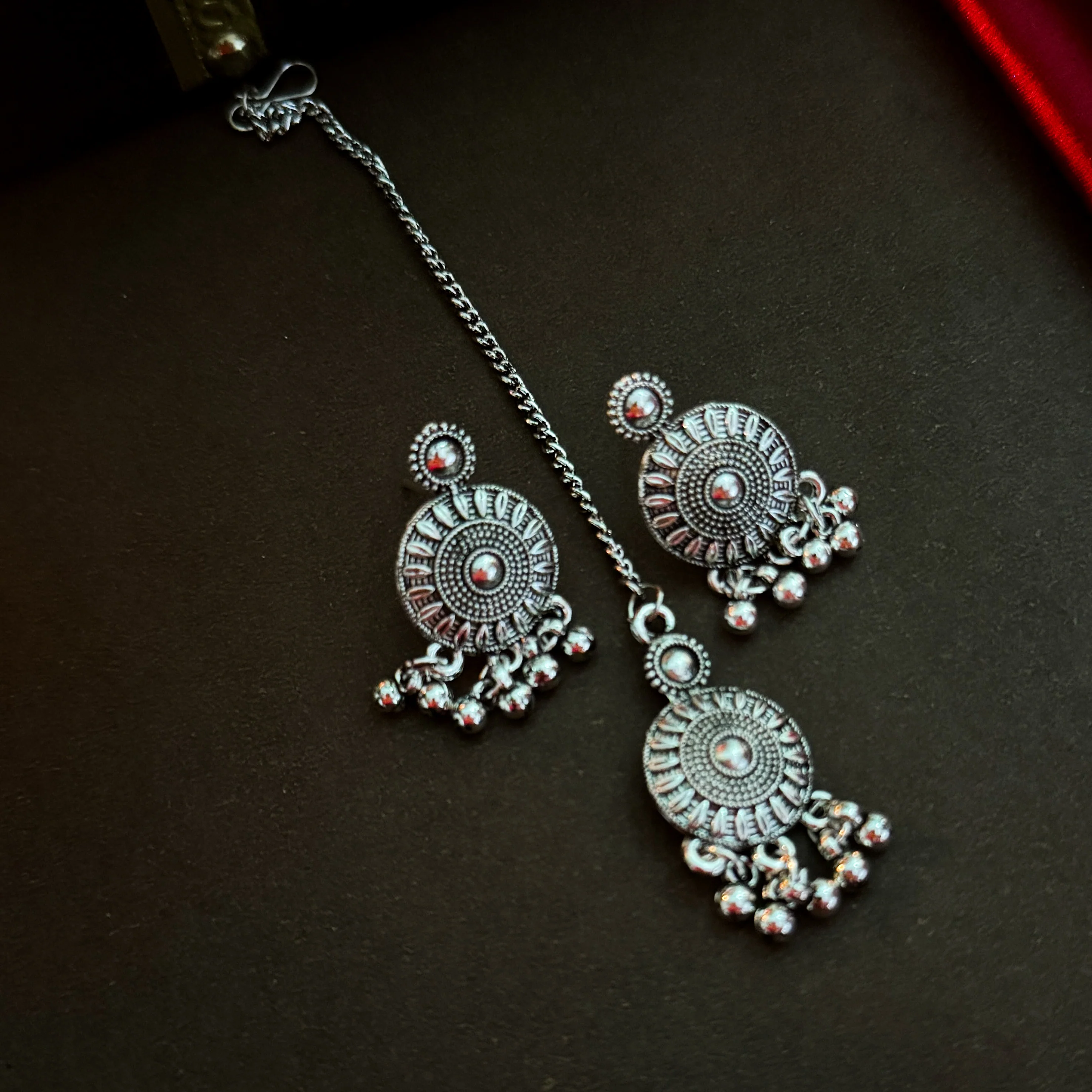 Mrunal Choker Oxidised Necklace Set with teeka - Image 4