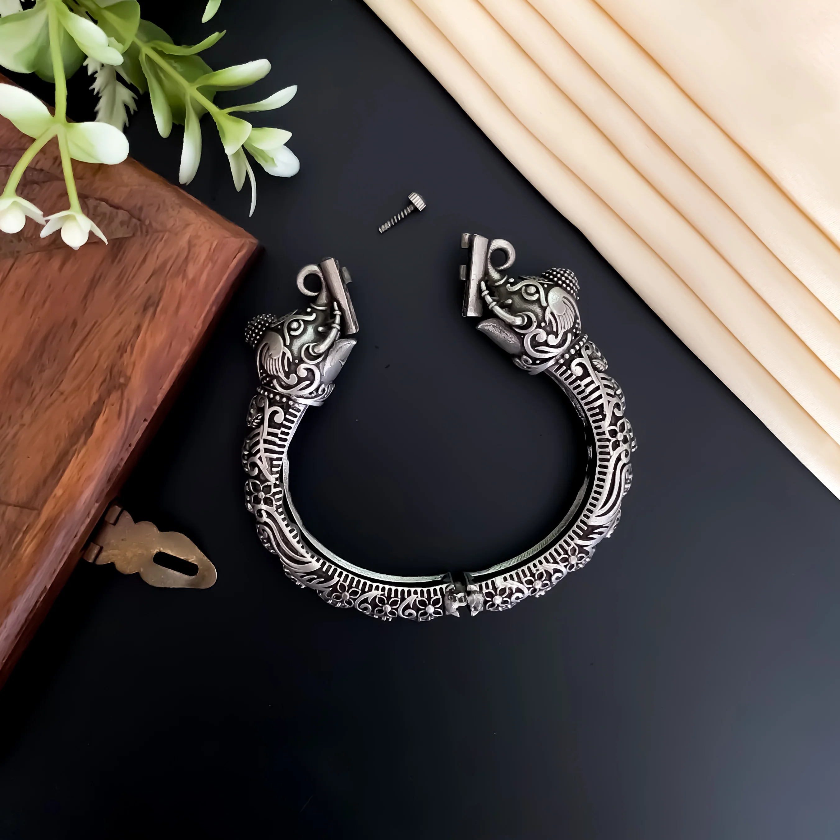 Ekadanta SLA Openable Bracelet/Kada - Image 6