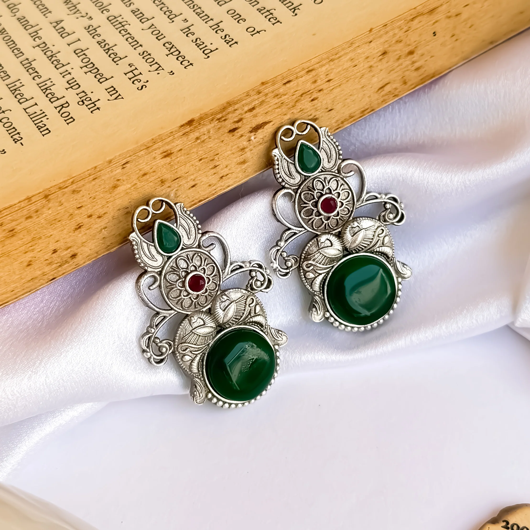 Hania Monalisa SLA Brass Earrings - Green