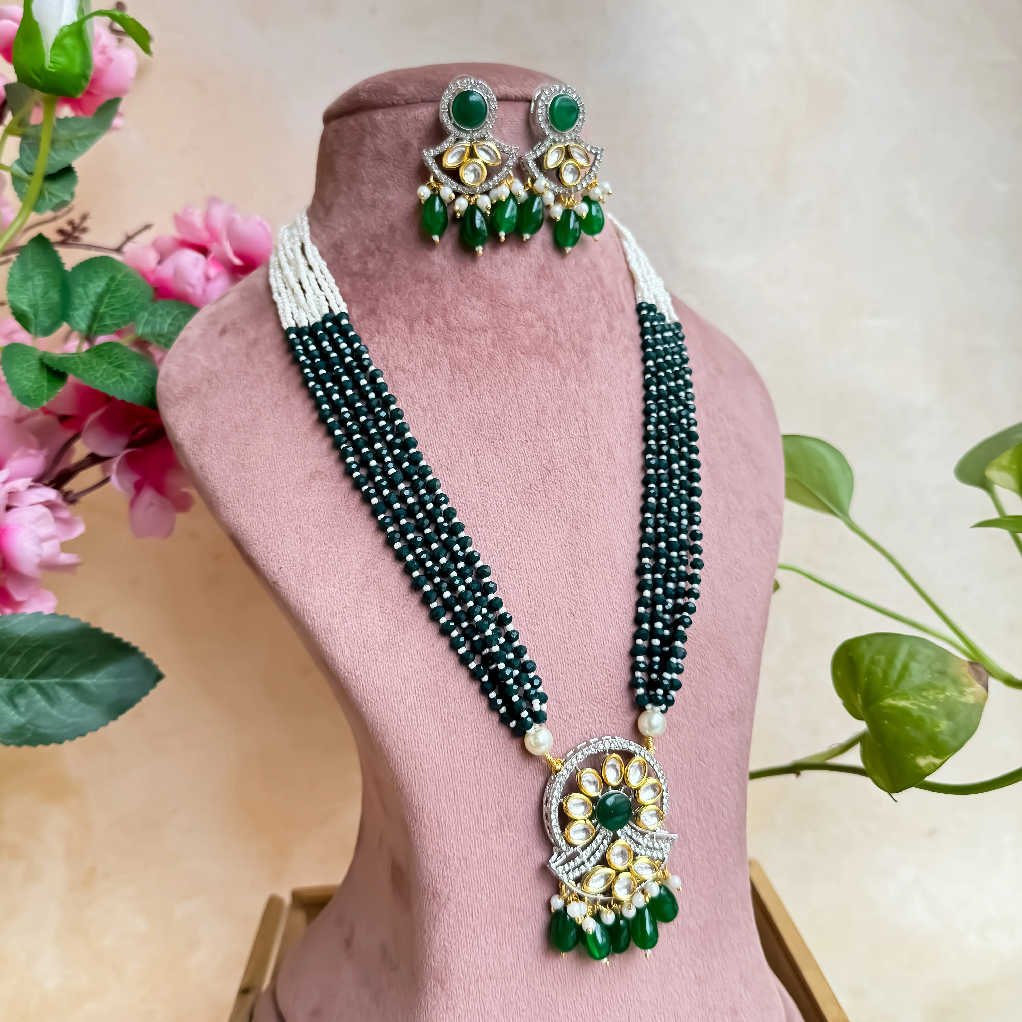 Jasneer Kundan Raani-Haar Necklace Set - Green - Image 2
