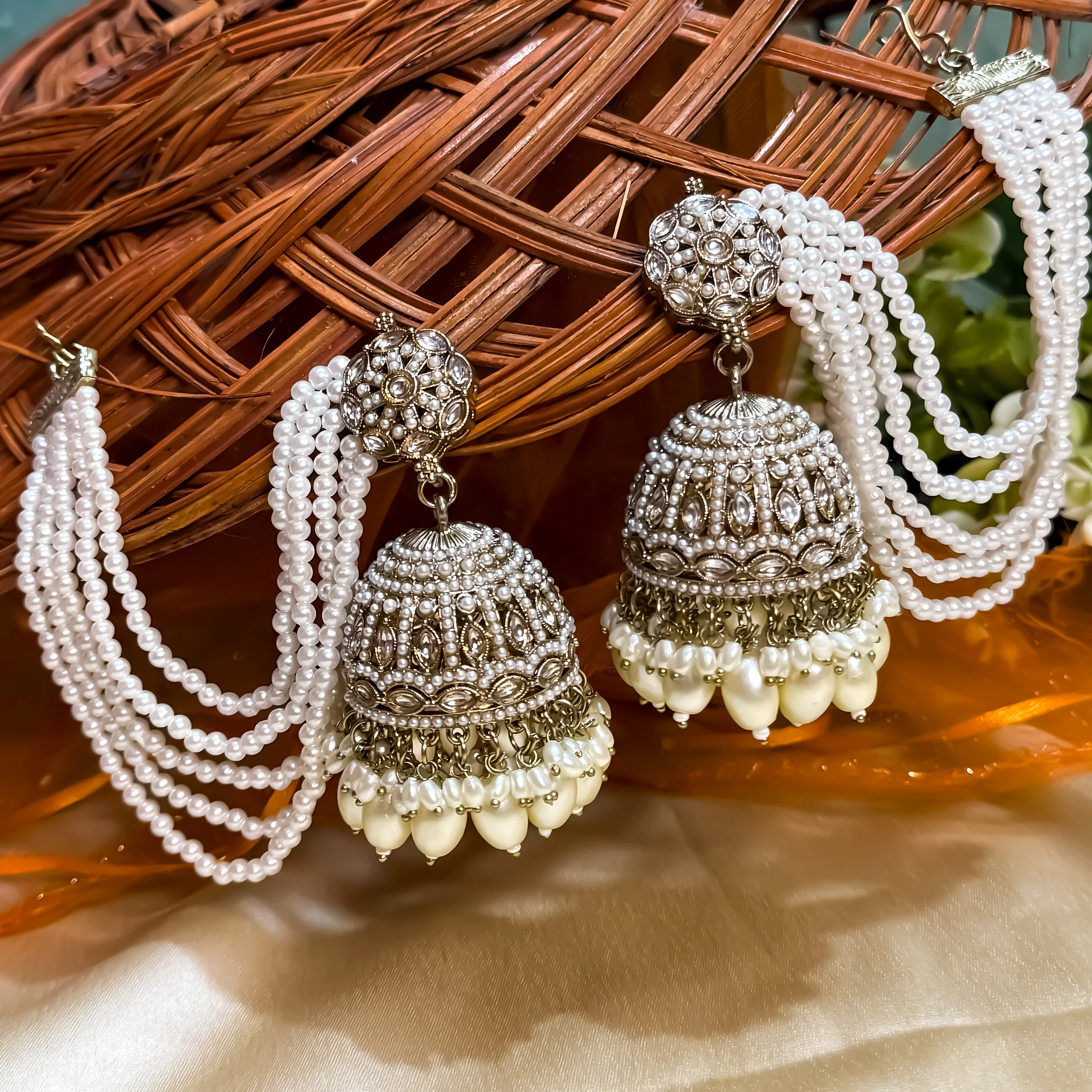 Mehvish Jadau Reverse AD Jhumka Earrings with Earchain - Golden - Image 4