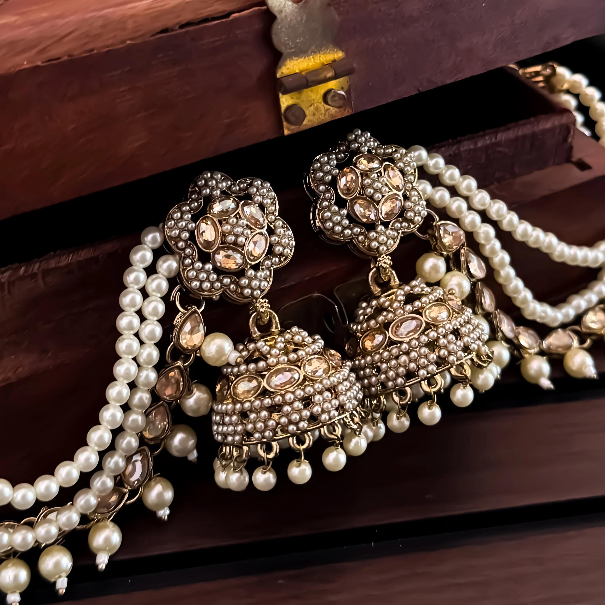 Manika Jadau Jhumka Earrings with Sahara/Earchains - Golden - Image 2