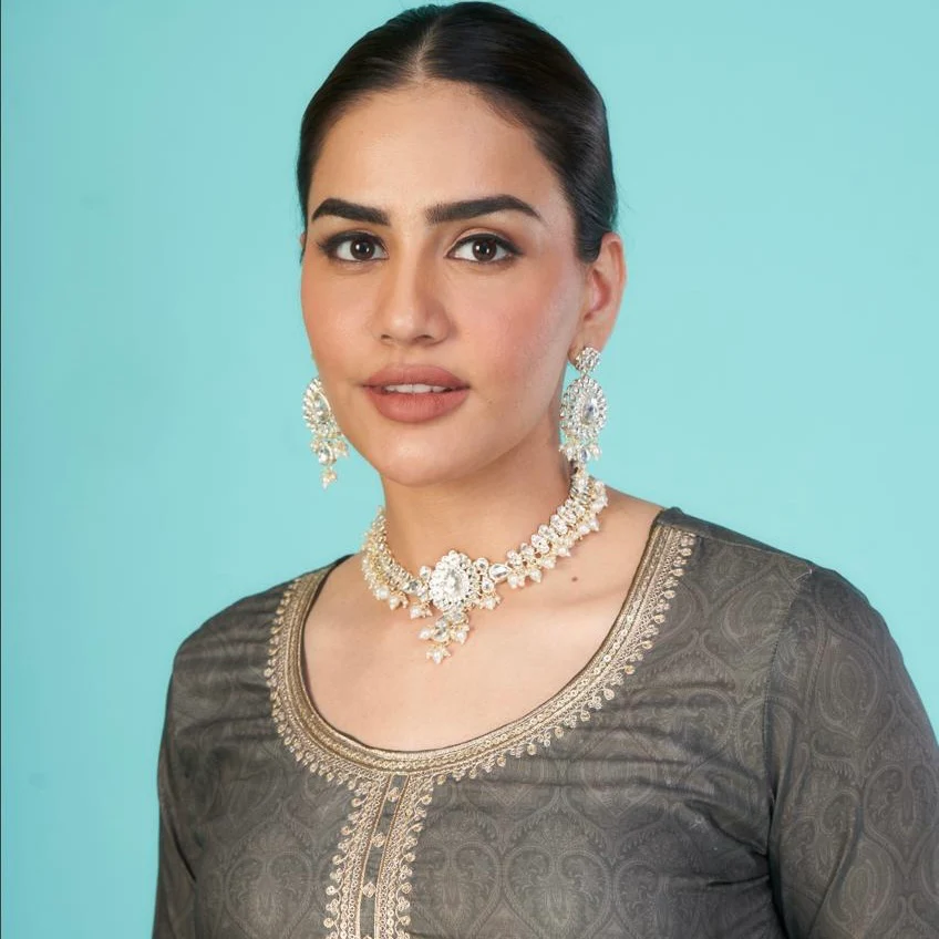 Namita Golden Necklace with Earrings Set