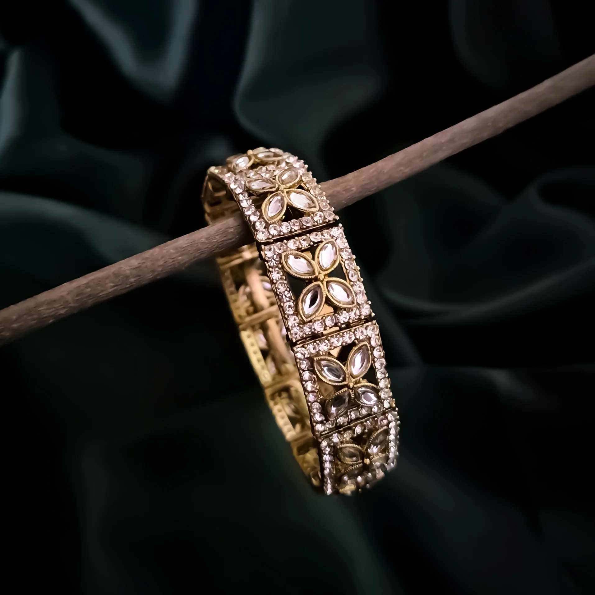 Prakriti Polki Lookalike Openable Bangles/Kada - Golden - Image 4