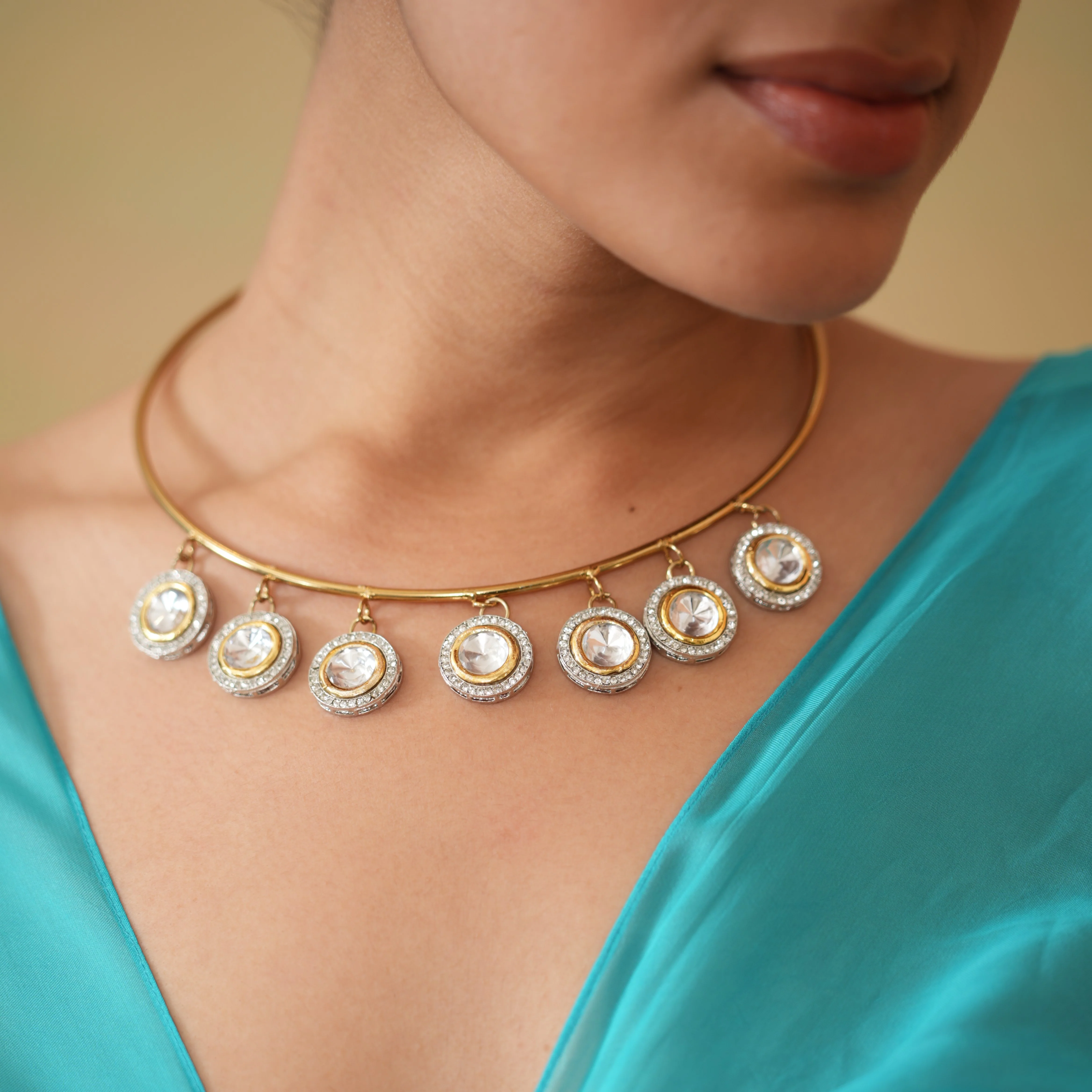 Raima Polki Hasli Necklace Set - Golden - Image 2