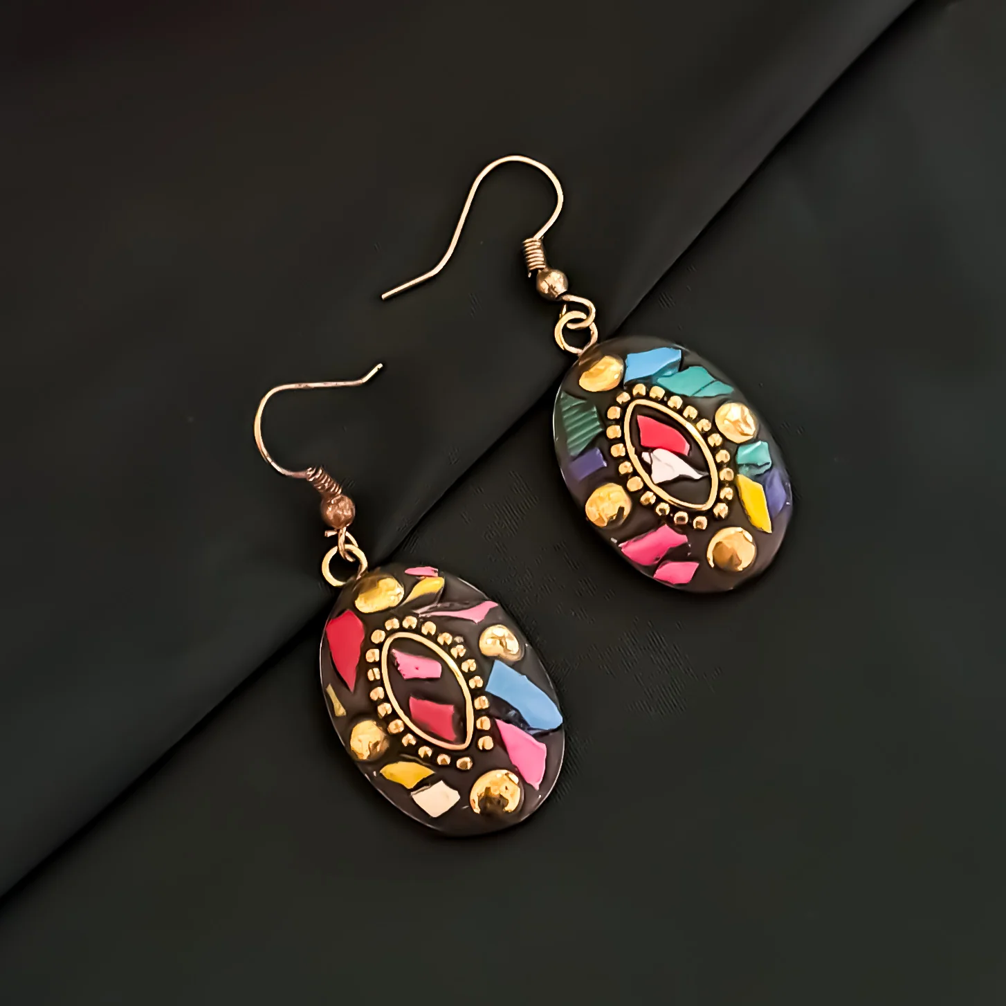 Rainbow Swirl Choker Necklace Set - Image 3