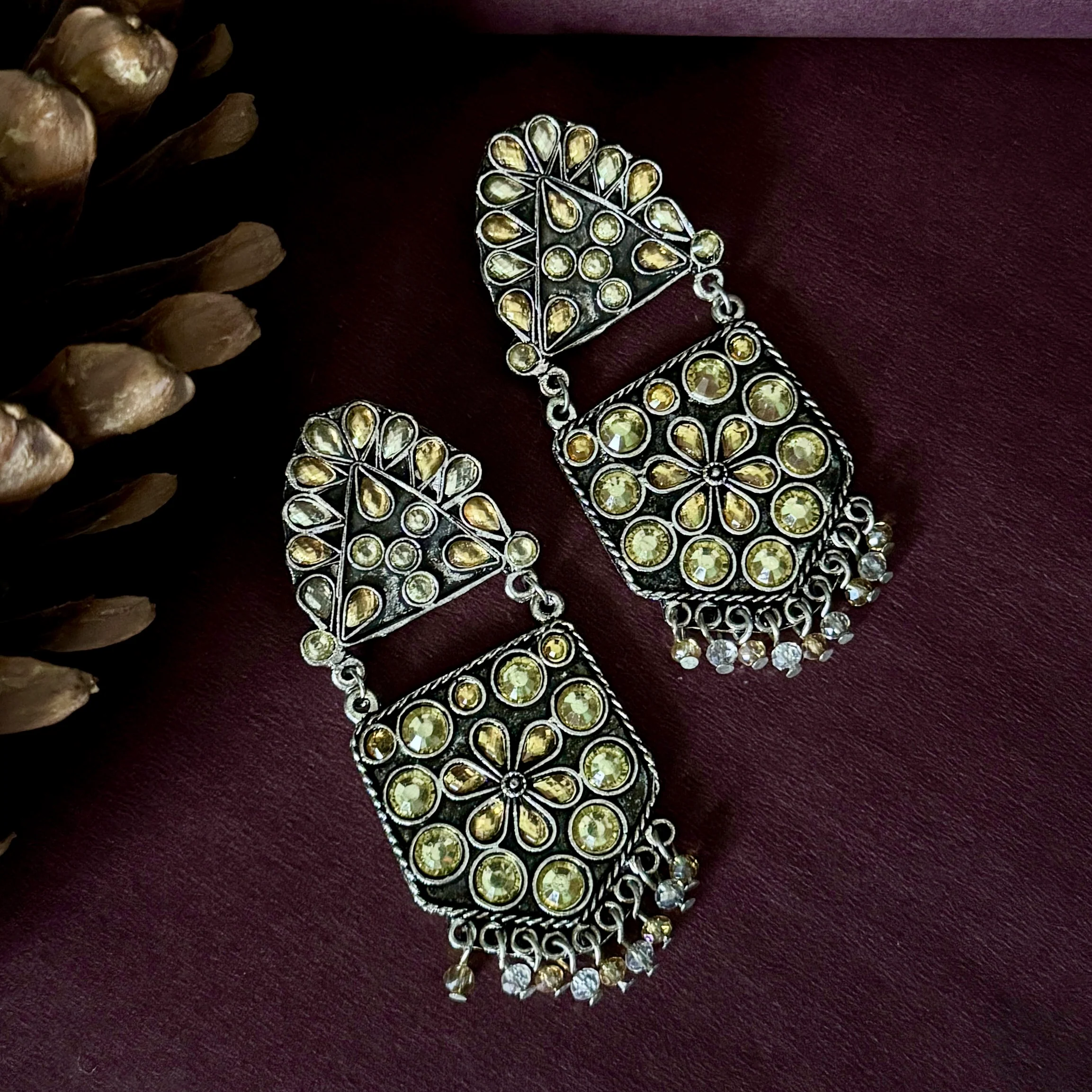 Raza SIlver Stone Studded Earring - Image 2