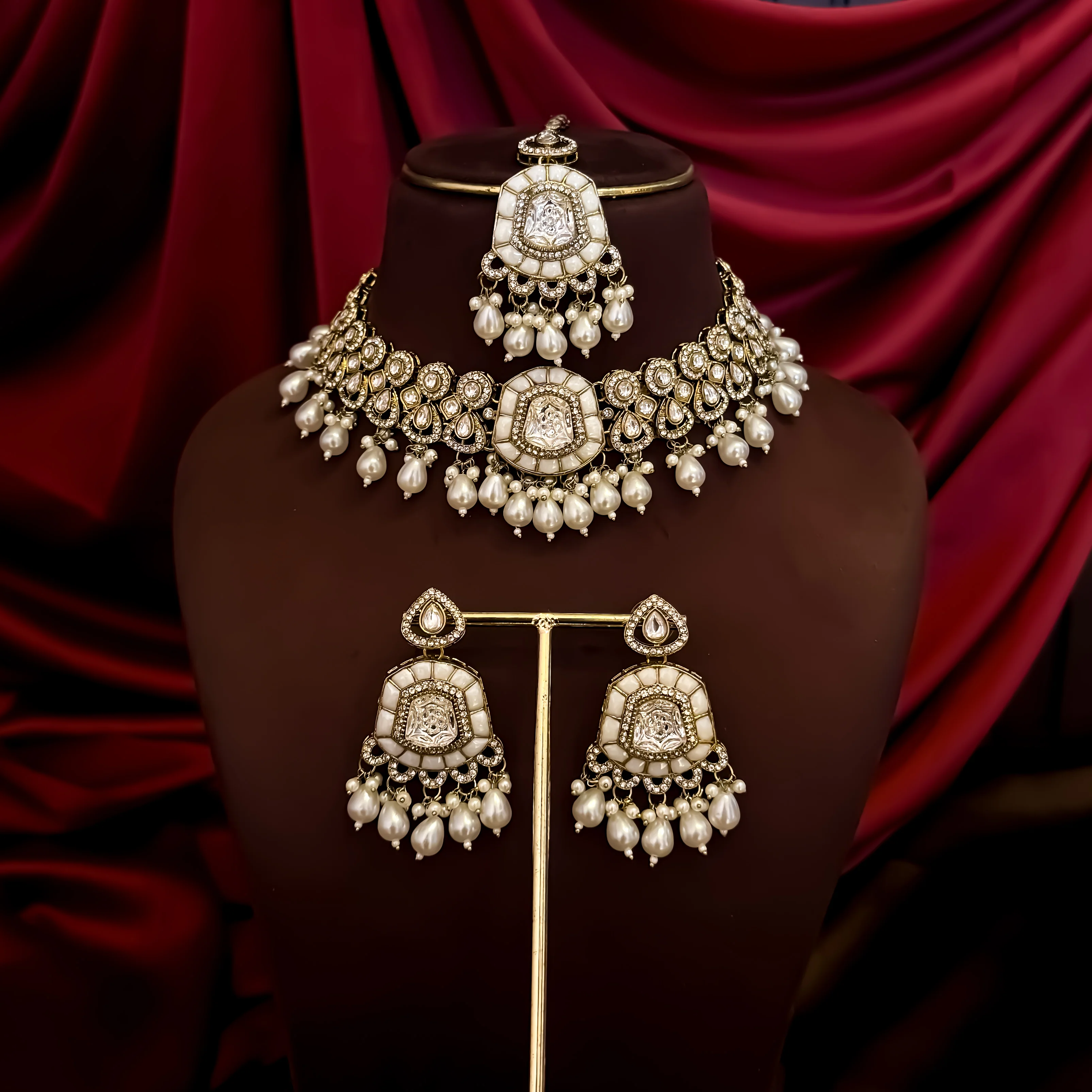 Tanishka Polki Premium Necklace Set - Golden - Image 2