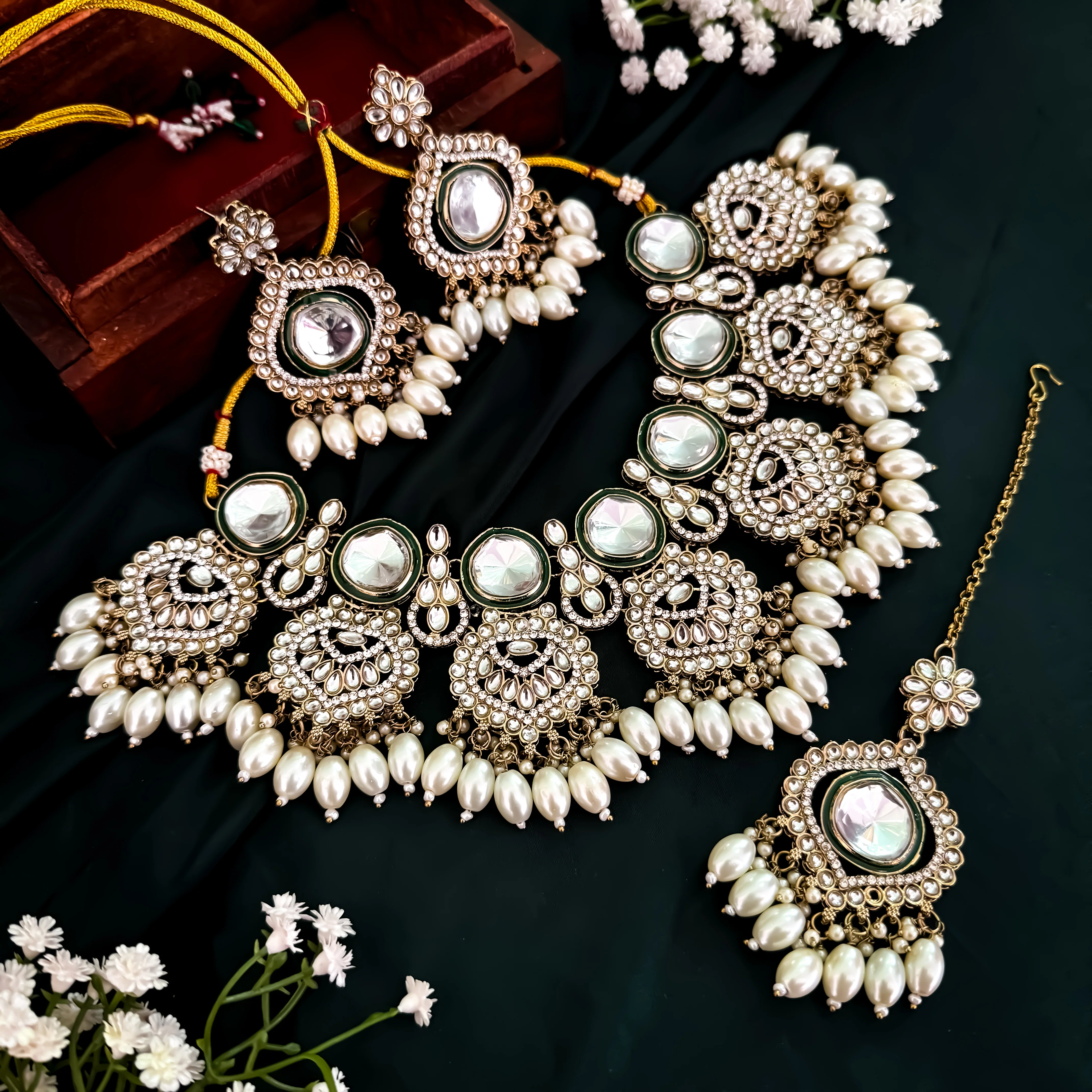 Tara Bridal Kundan Necklace Set With Teeka & Earrings - Golden & Green - Image 5