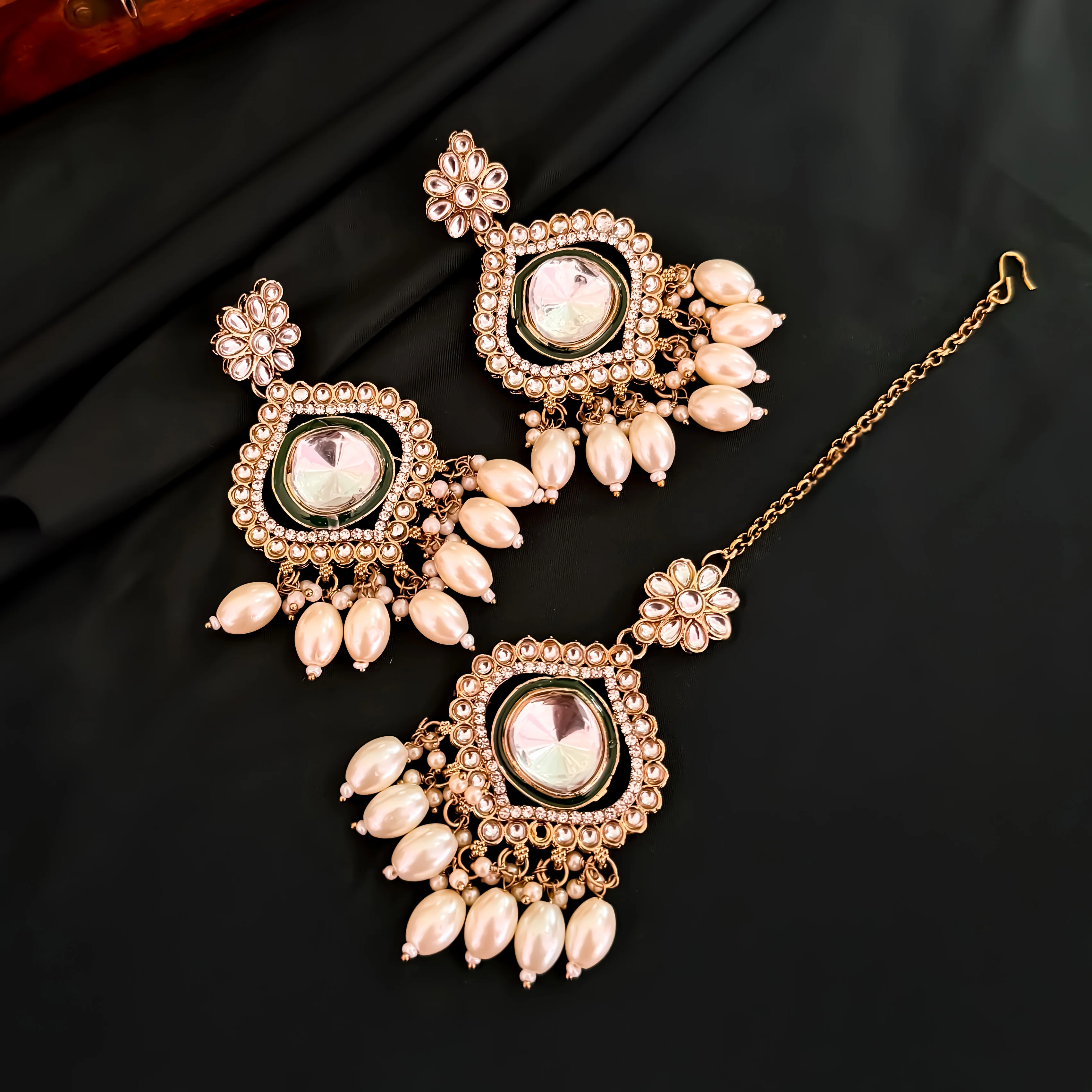 Tara Bridal Kundan Necklace Set With Teeka & Earrings - Golden & Green - Image 7