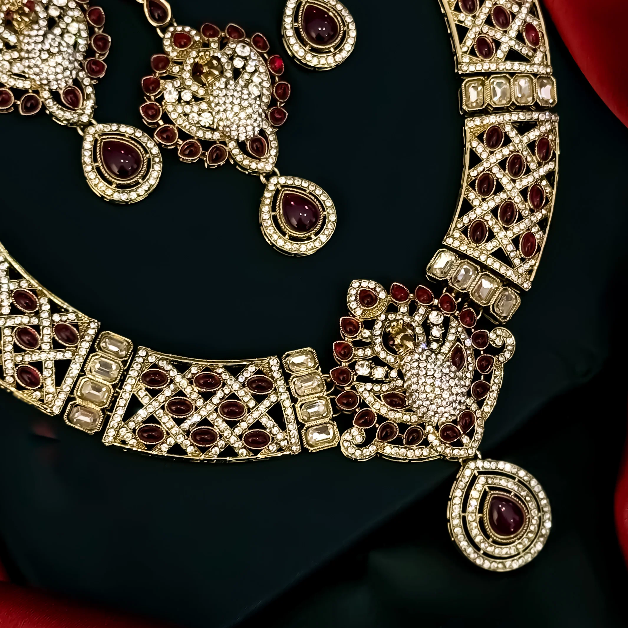 Yasmin Peacock Reverse AD Necklace Set - Pink - Image 3